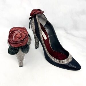 Marc Jacobs Vintage Y2K Leather Rose Rosette Flower Pump Heels Black Gothic 39.5
